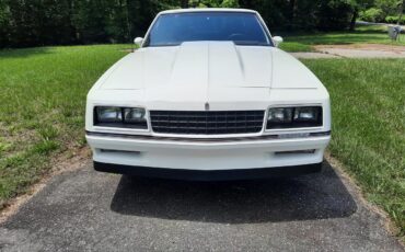 Chevrolet-Monte-carlo-ss-1985-White-Burgundy-8