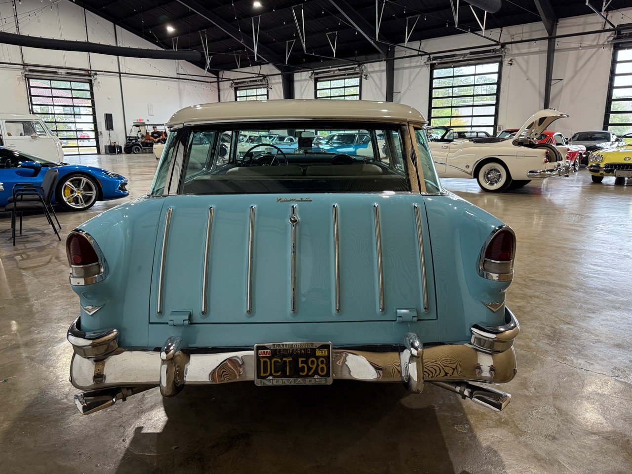 Chevrolet-Nomad-1955-Classic-Car-12