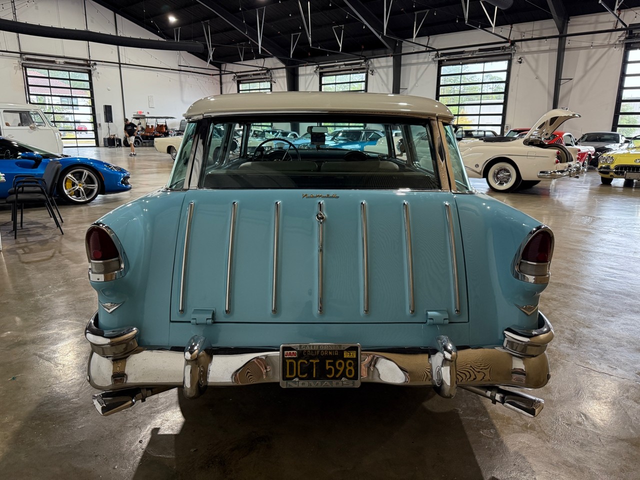 Chevrolet-Nomad-1955-Classic-Car-13