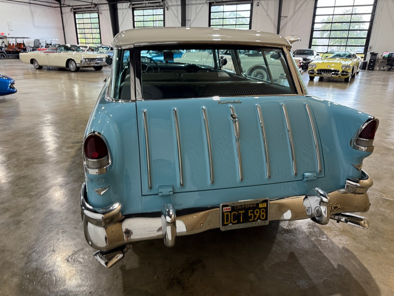 Chevrolet-Nomad-1955-Classic-Car-14