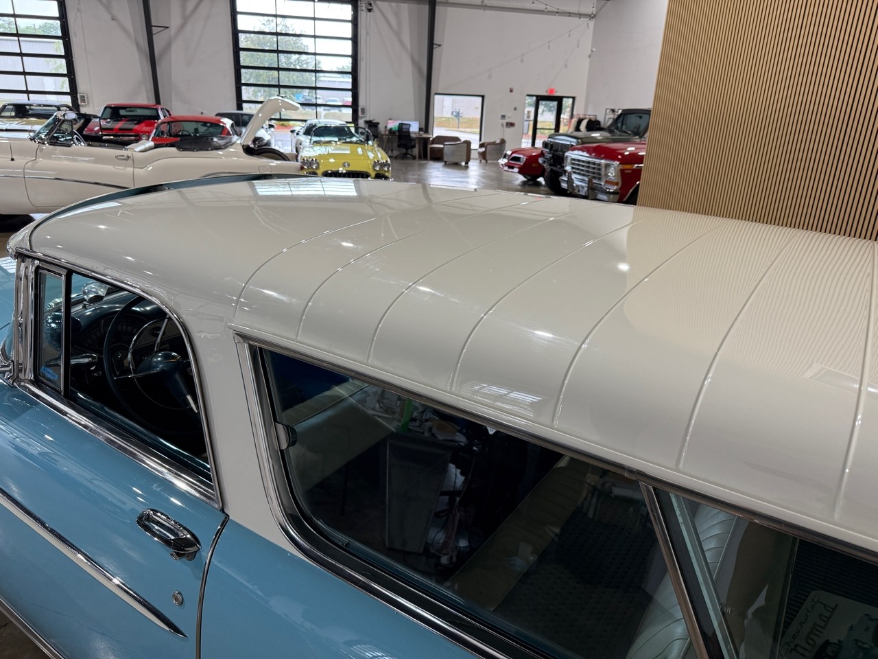 Chevrolet-Nomad-1955-Classic-Car-21