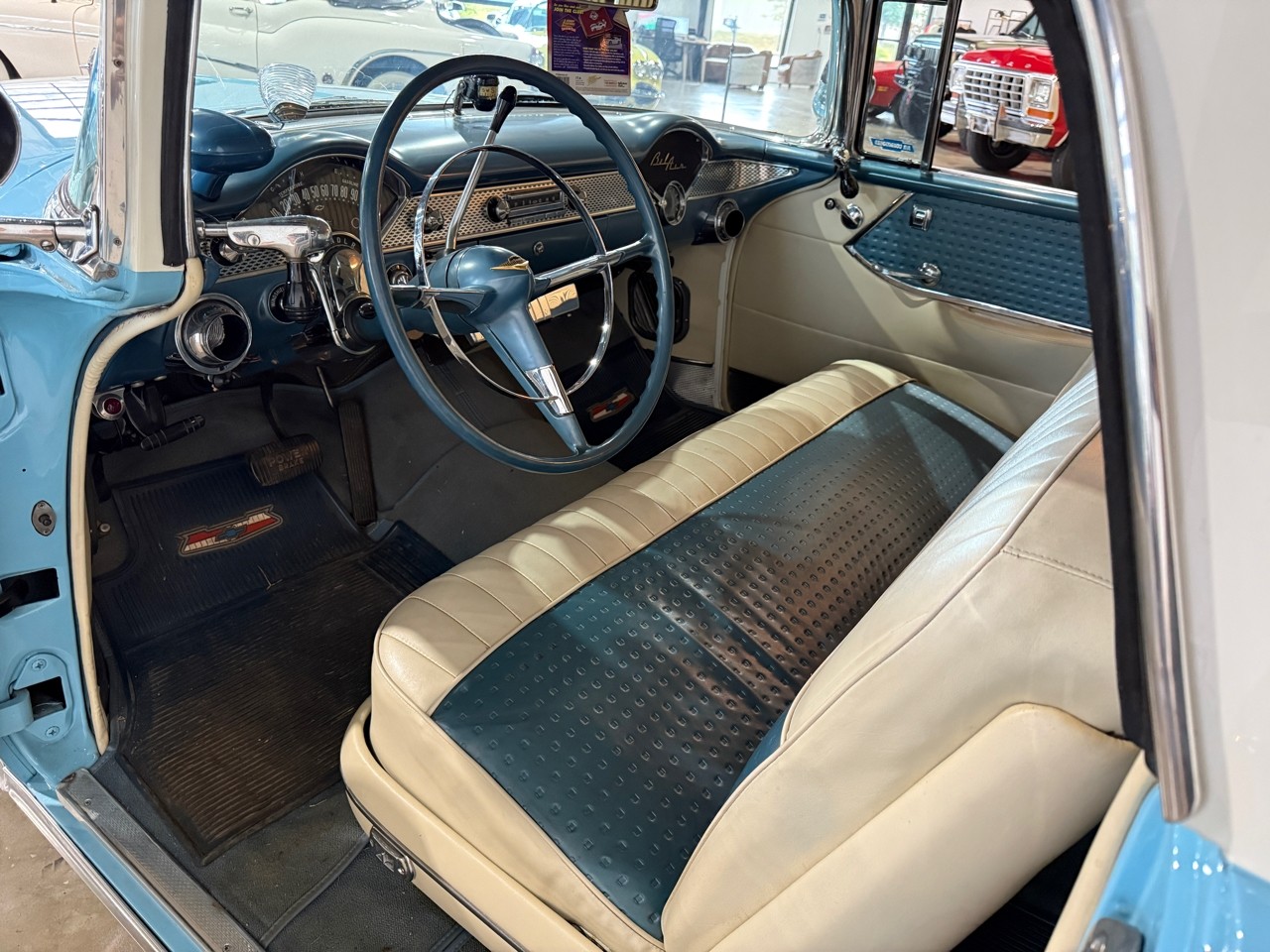 Chevrolet-Nomad-1955-Classic-Car-25