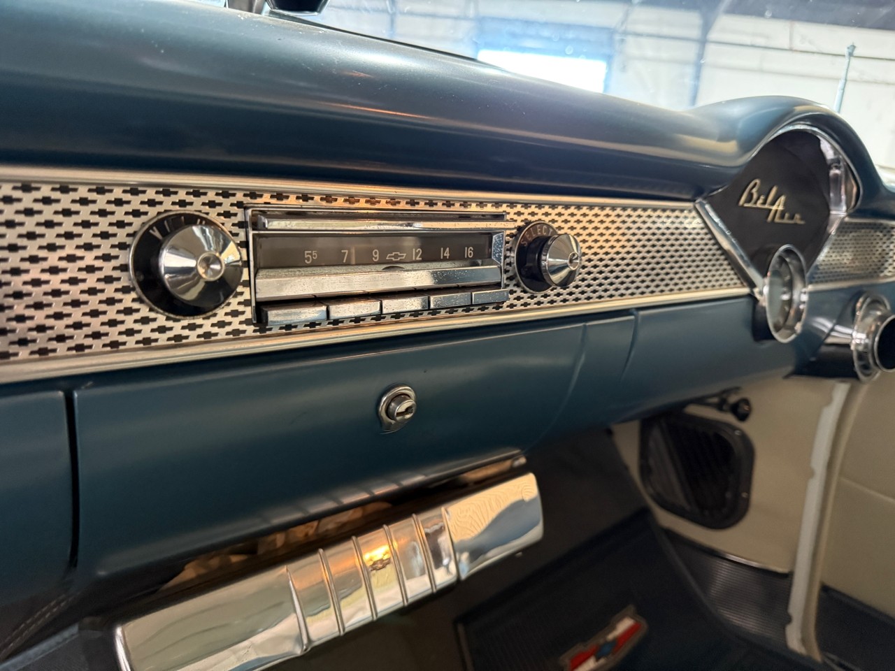 Chevrolet-Nomad-1955-Classic-Car-33