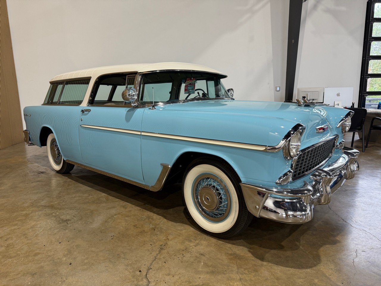 Chevrolet-Nomad-1955-Classic-Car-4