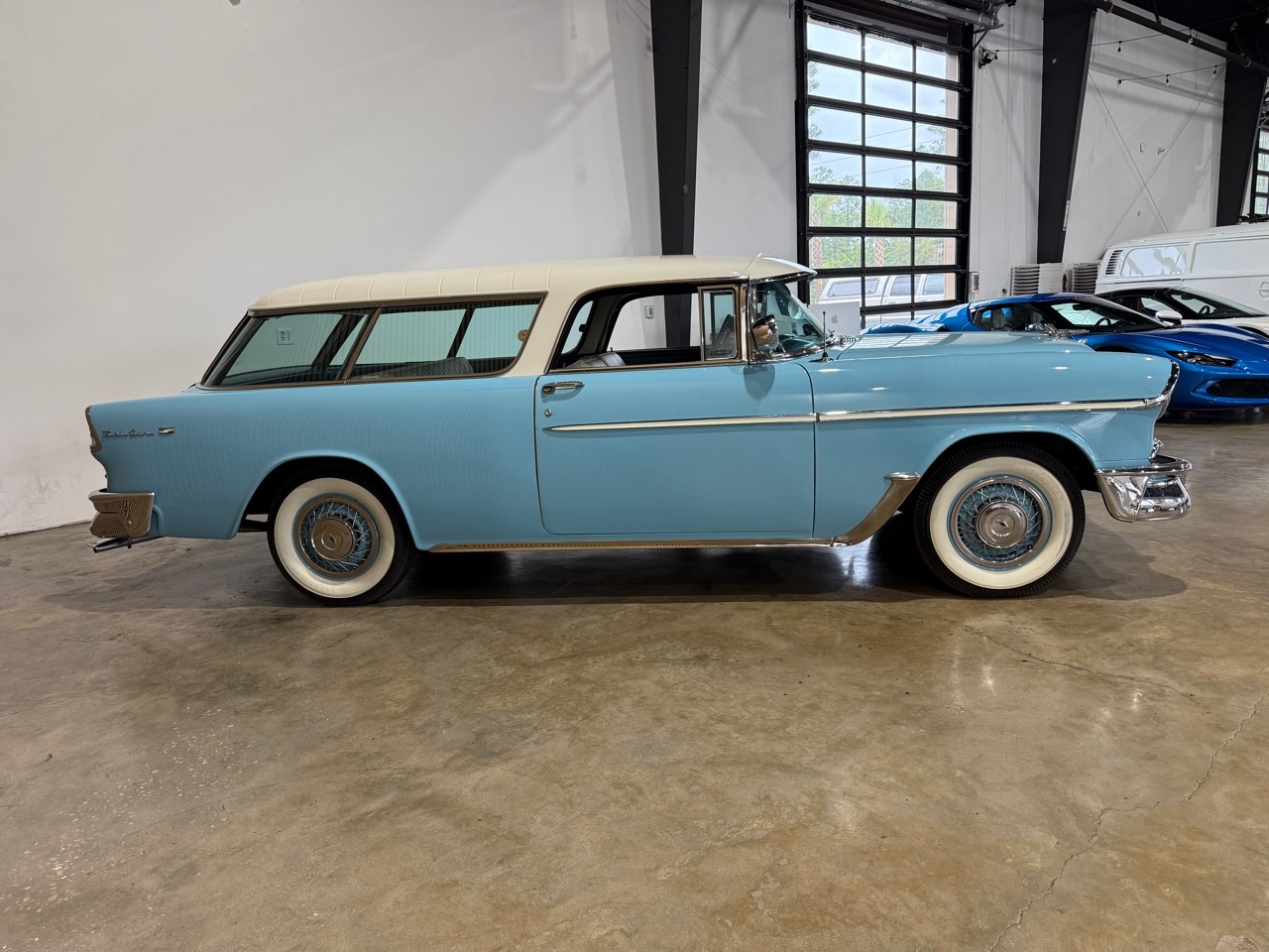 Chevrolet-Nomad-1955-Classic-Car-8