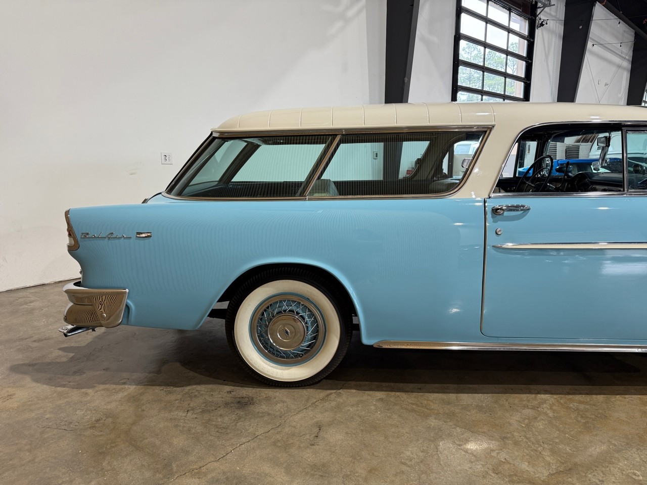 Chevrolet-Nomad-1955-Classic-Car-9
