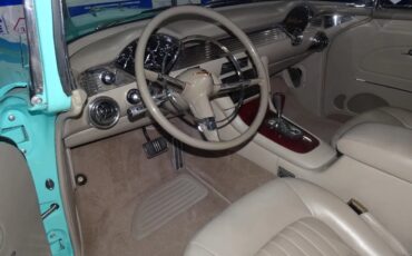 Chevrolet-Nomad-1956-Teal-Cream-2