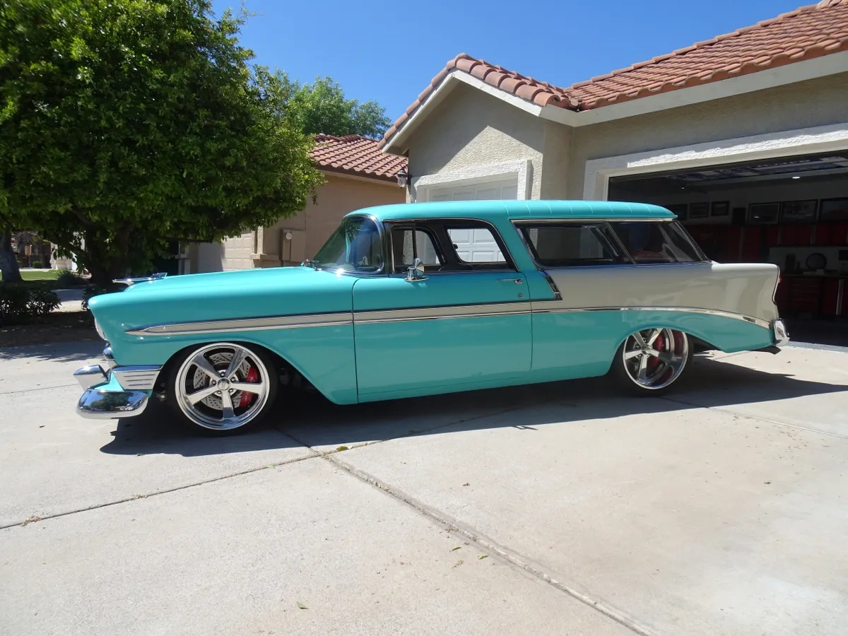 Chevrolet-Nomad-1956-Teal-Cream