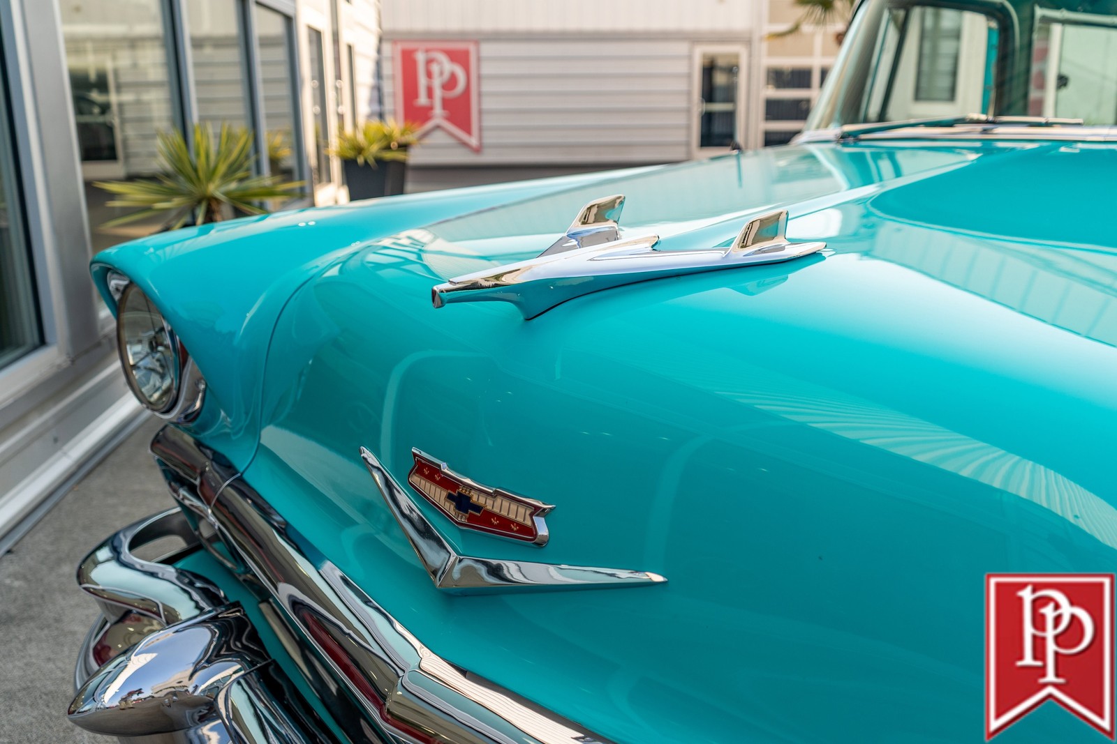 Chevrolet-Nomad-1956-Wagon-2