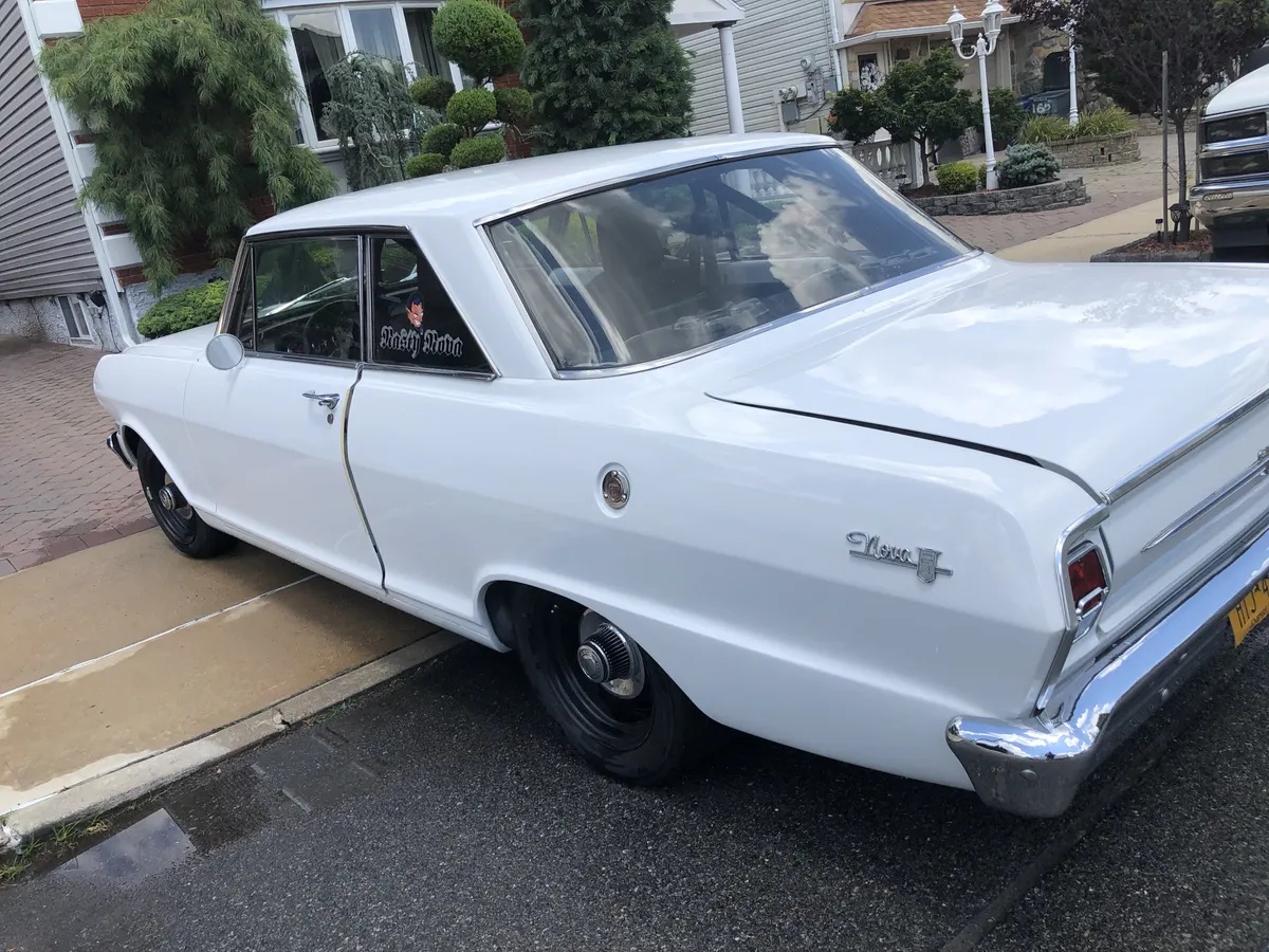 Chevrolet-Nova-1963-White-Black-13