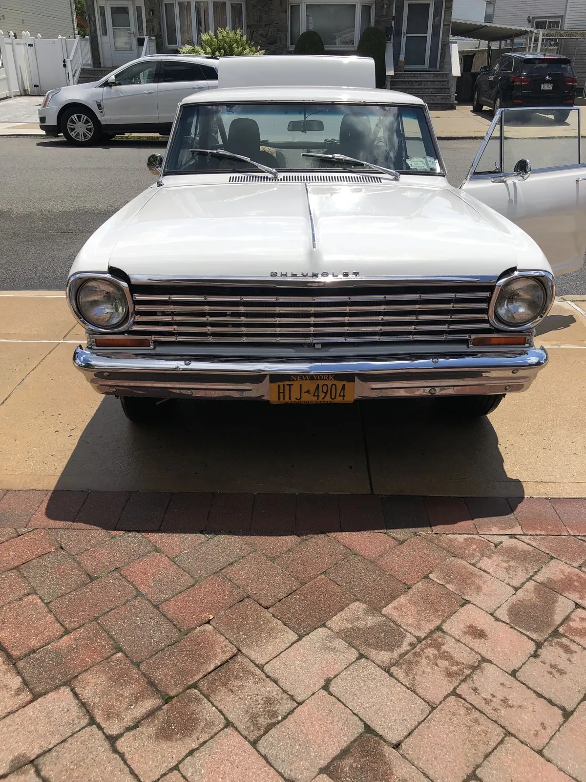 Chevrolet-Nova-1963-White-Black-9