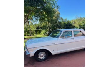 Chevrolet-Nova-1964-Pearl-White-Vintage-Green-1