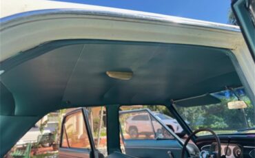 Chevrolet-Nova-1964-Pearl-White-Vintage-Green-22