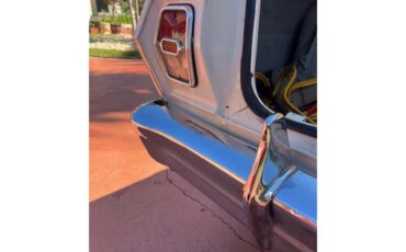 Chevrolet-Nova-1964-Pearl-White-Vintage-Green-26