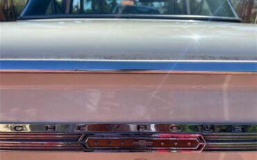 Chevrolet-Nova-1964-Pearl-White-Vintage-Green-29