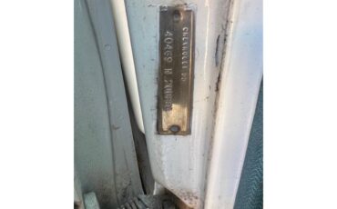 Chevrolet-Nova-1964-Pearl-White-Vintage-Green-33