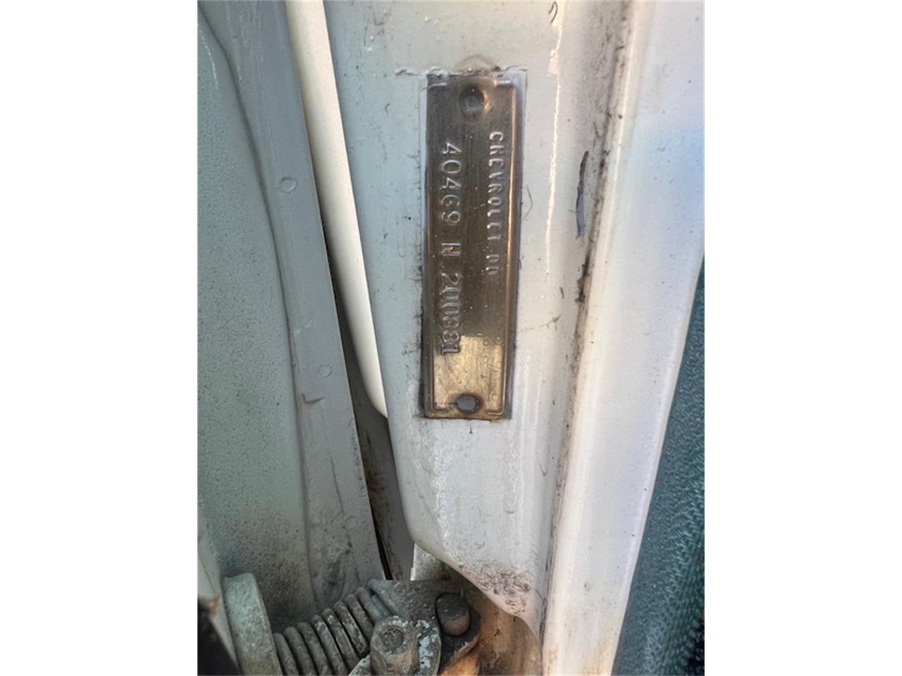 Chevrolet-Nova-1964-Pearl-White-Vintage-Green-33