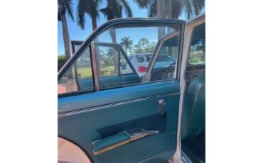 Chevrolet-Nova-1964-Pearl-White-Vintage-Green-39