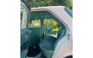 Chevrolet-Nova-1964-Pearl-White-Vintage-Green-40