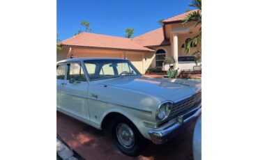 Chevrolet-Nova-1964-Pearl-White-Vintage-Green-9