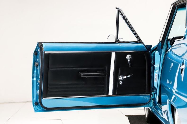 Chevrolet-Nova-1967-Marina-Blue-Black-10