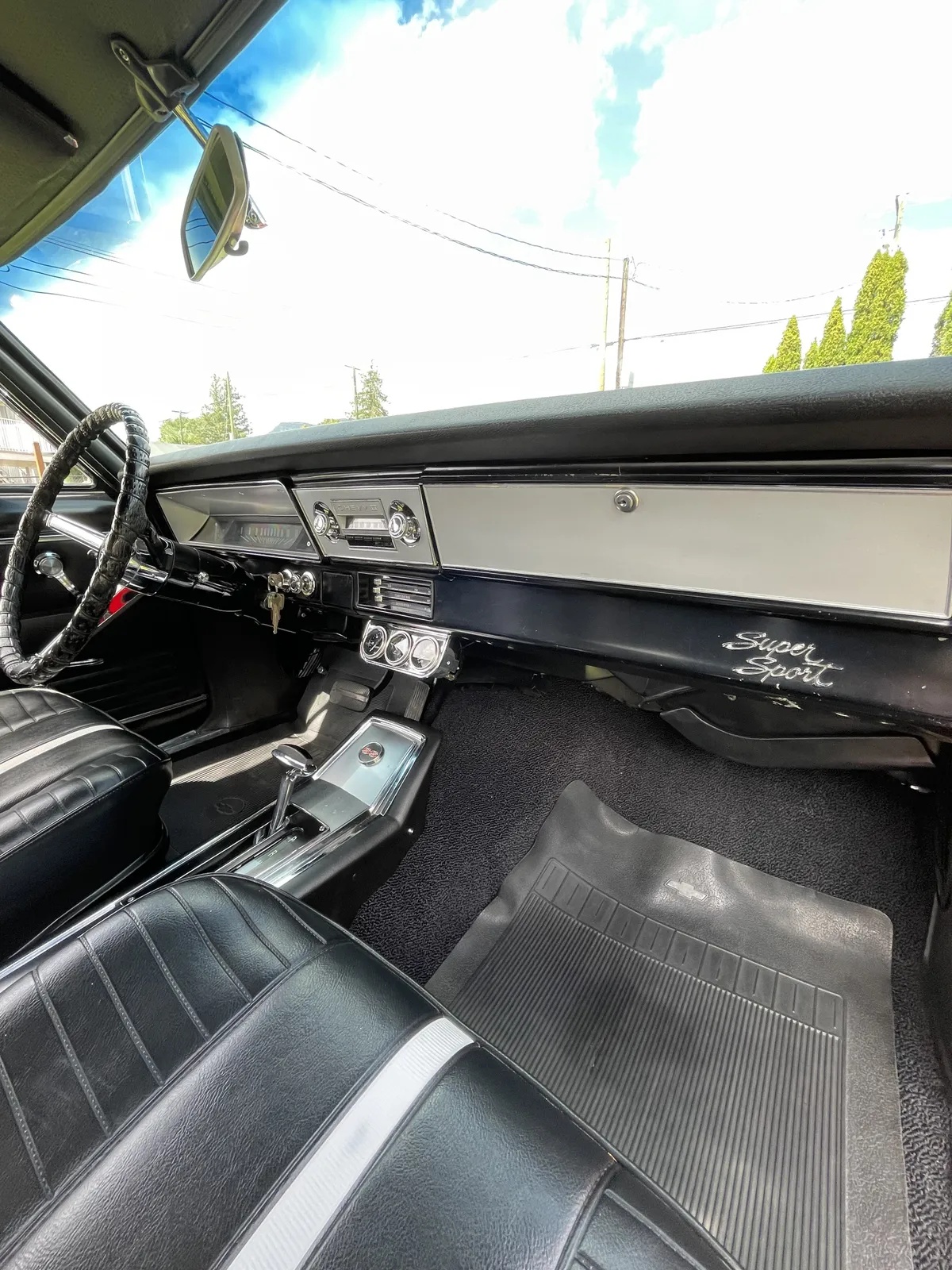 Chevrolet-Nova-1967-Red-Black-2