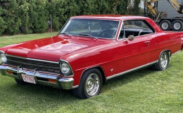 Chevrolet-Nova-1967-Red-Black