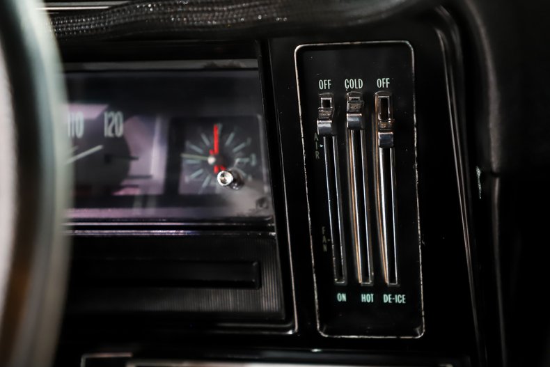 Chevrolet-Nova-1969-Coral-Black-19