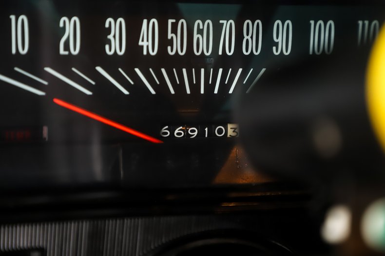 Chevrolet-Nova-1969-Coral-Black-2