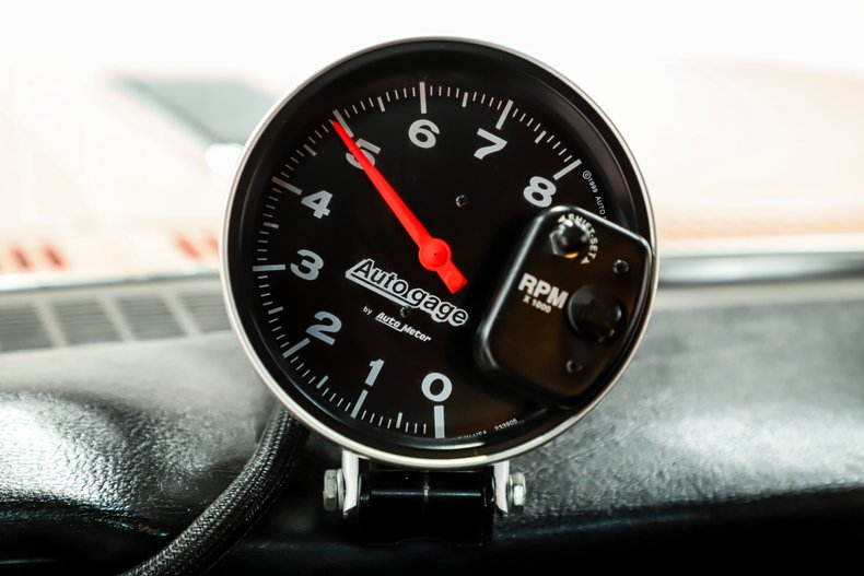 Chevrolet-Nova-1969-Coral-Black-23