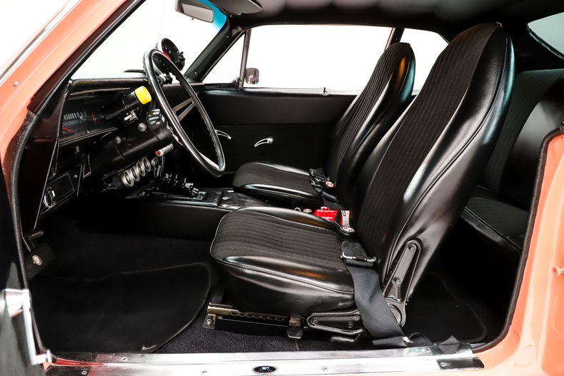 Chevrolet-Nova-1969-Coral-Black-25