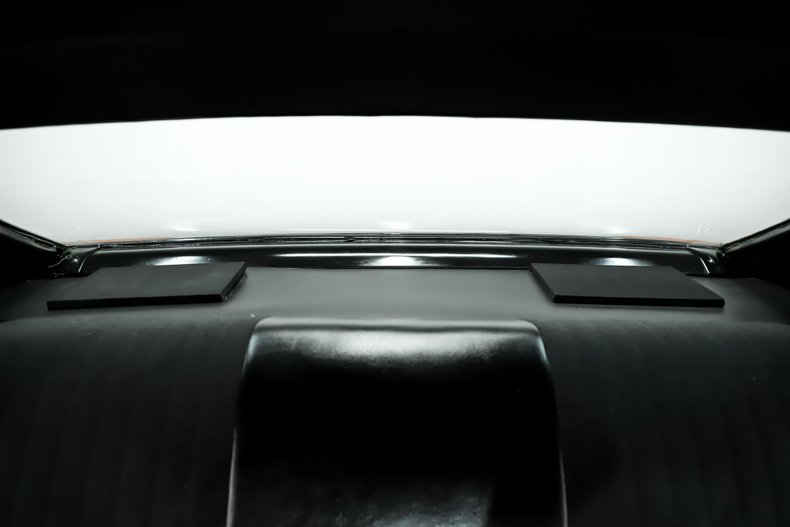 Chevrolet-Nova-1969-Coral-Black-43