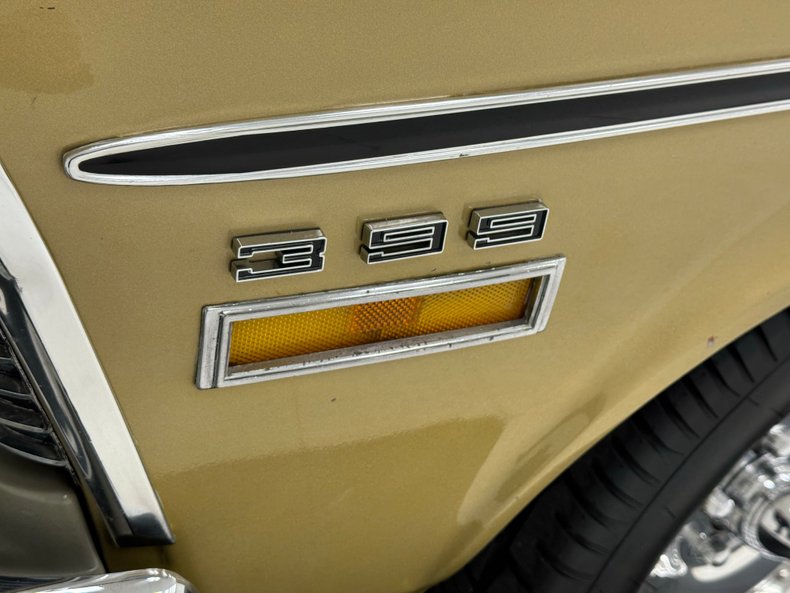 Chevrolet-Nova-1970-Autumn-Gold-Black-17