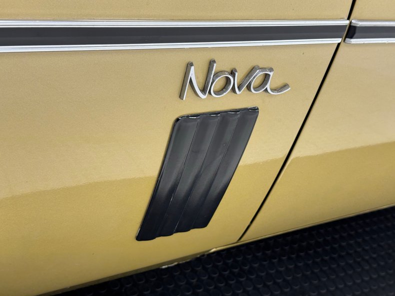 Chevrolet-Nova-1970-Autumn-Gold-Black-19