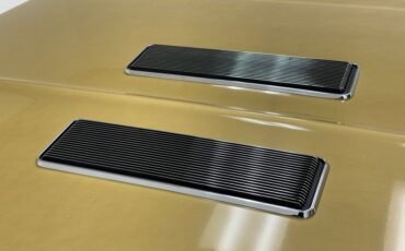 Chevrolet-Nova-1970-Autumn-Gold-Black-20