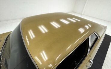 Chevrolet-Nova-1970-Autumn-Gold-Black-22