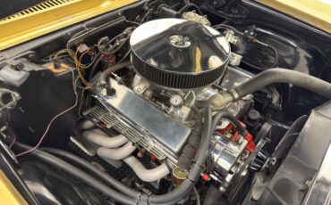 Chevrolet-Nova-1970-Autumn-Gold-Black-35