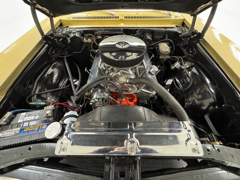 Chevrolet-Nova-1970-Autumn-Gold-Black-36