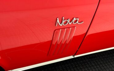 Chevrolet-Nova-1970-Cranberry-Red-Black-13
