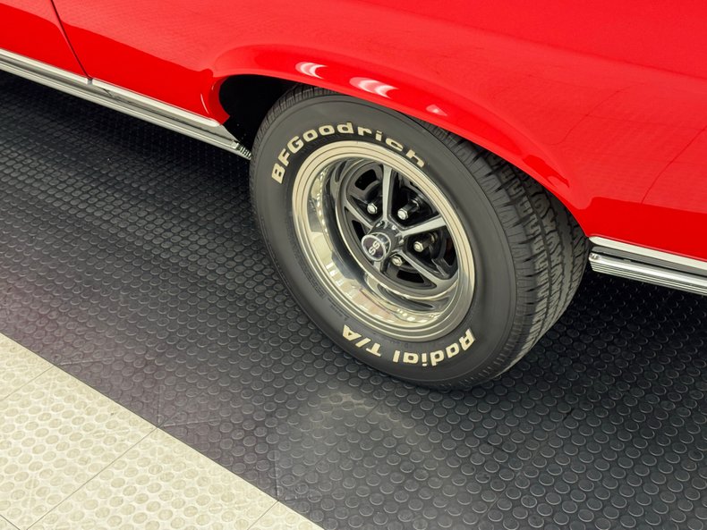 Chevrolet-Nova-1970-Cranberry-Red-Black-20