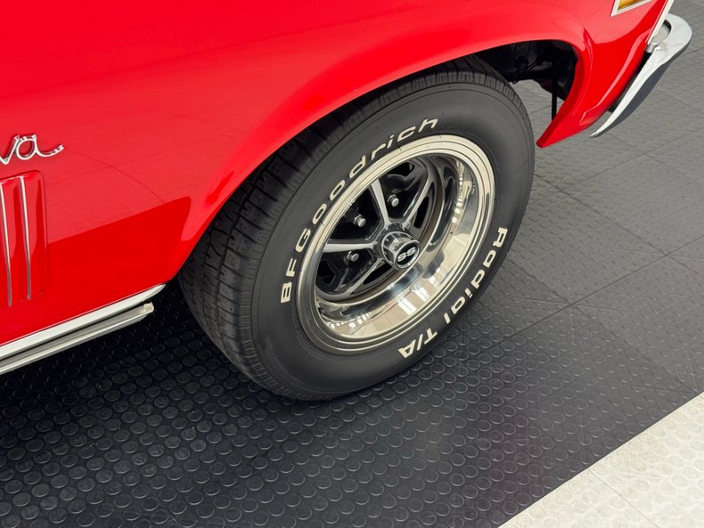 Chevrolet-Nova-1970-Cranberry-Red-Black-23
