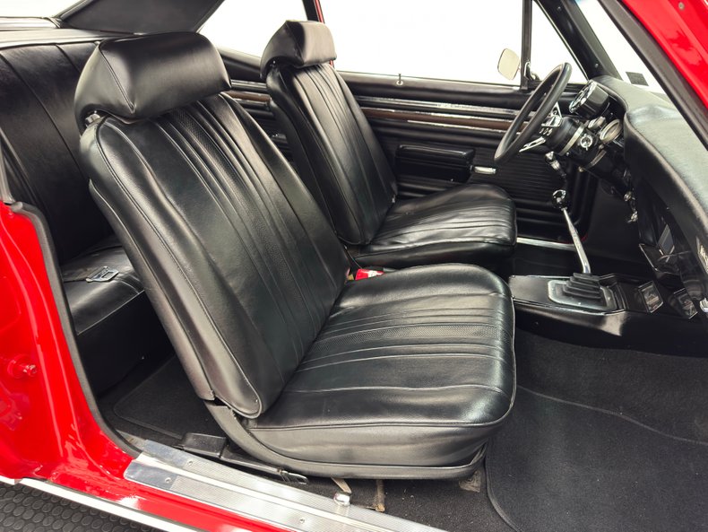Chevrolet-Nova-1970-Cranberry-Red-Black-42