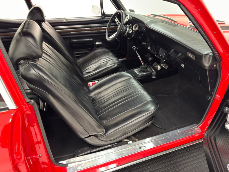 Chevrolet-Nova-1970-Cranberry-Red-Black-43