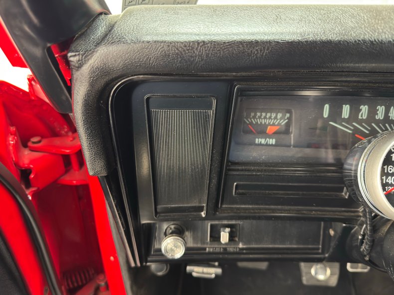 Chevrolet-Nova-1970-Cranberry-Red-Black-47