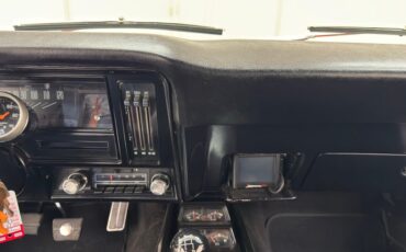 Chevrolet-Nova-1970-Cranberry-Red-Black-49