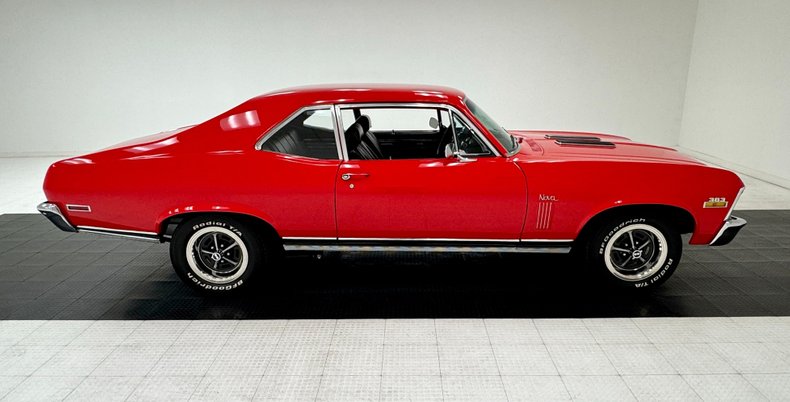 Chevrolet-Nova-1970-Cranberry-Red-Black-6