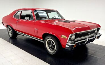 Chevrolet-Nova-1970-Cranberry-Red-Black-7