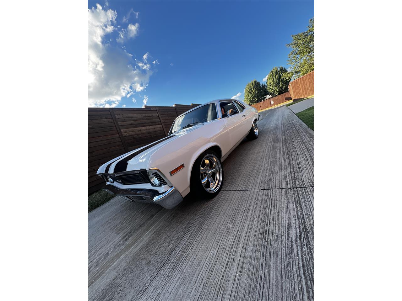 Chevrolet-Nova-1971-White-Black-18