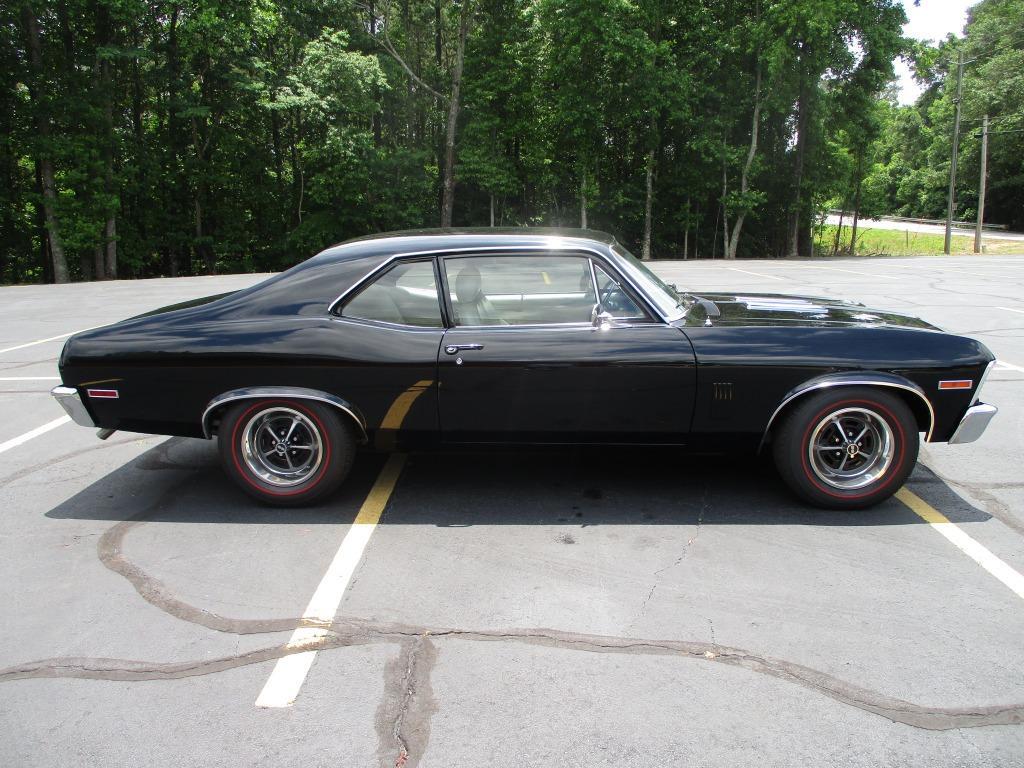 Chevrolet-Nova-Pro-Touring-Resto-Mod-LS-fresh-build-1970-4