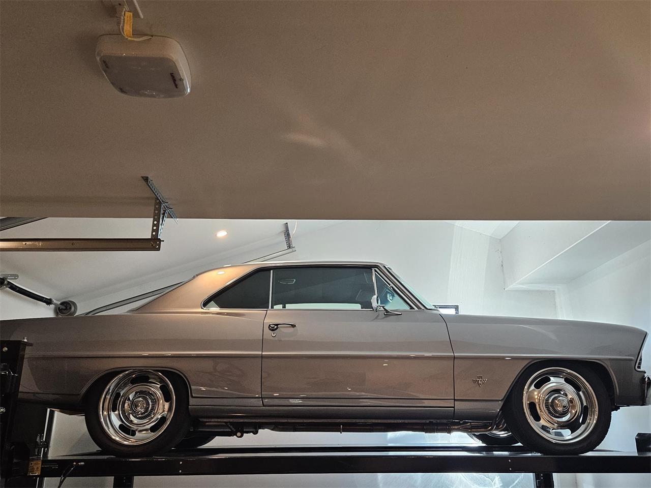 Chevrolet-Nova-ii-ss-1967-Silver-Black-7